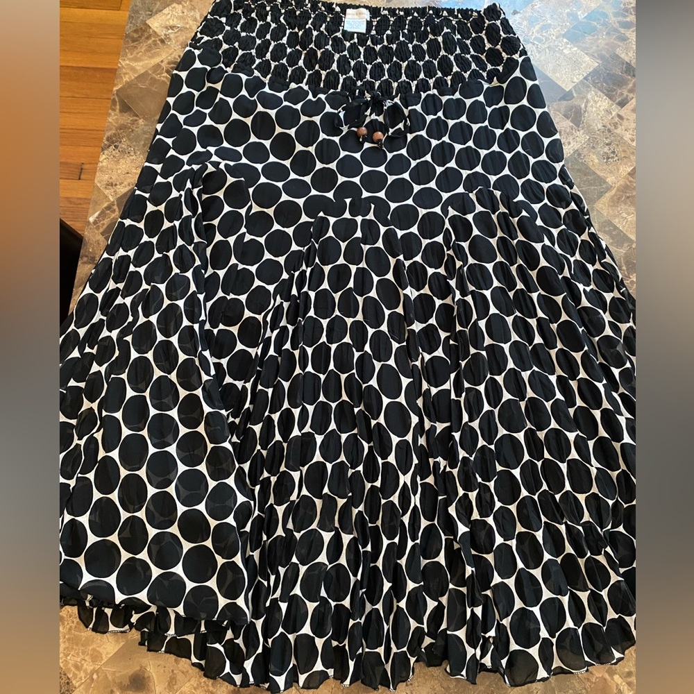 Monroe & Main maxi skirt black and white - XL